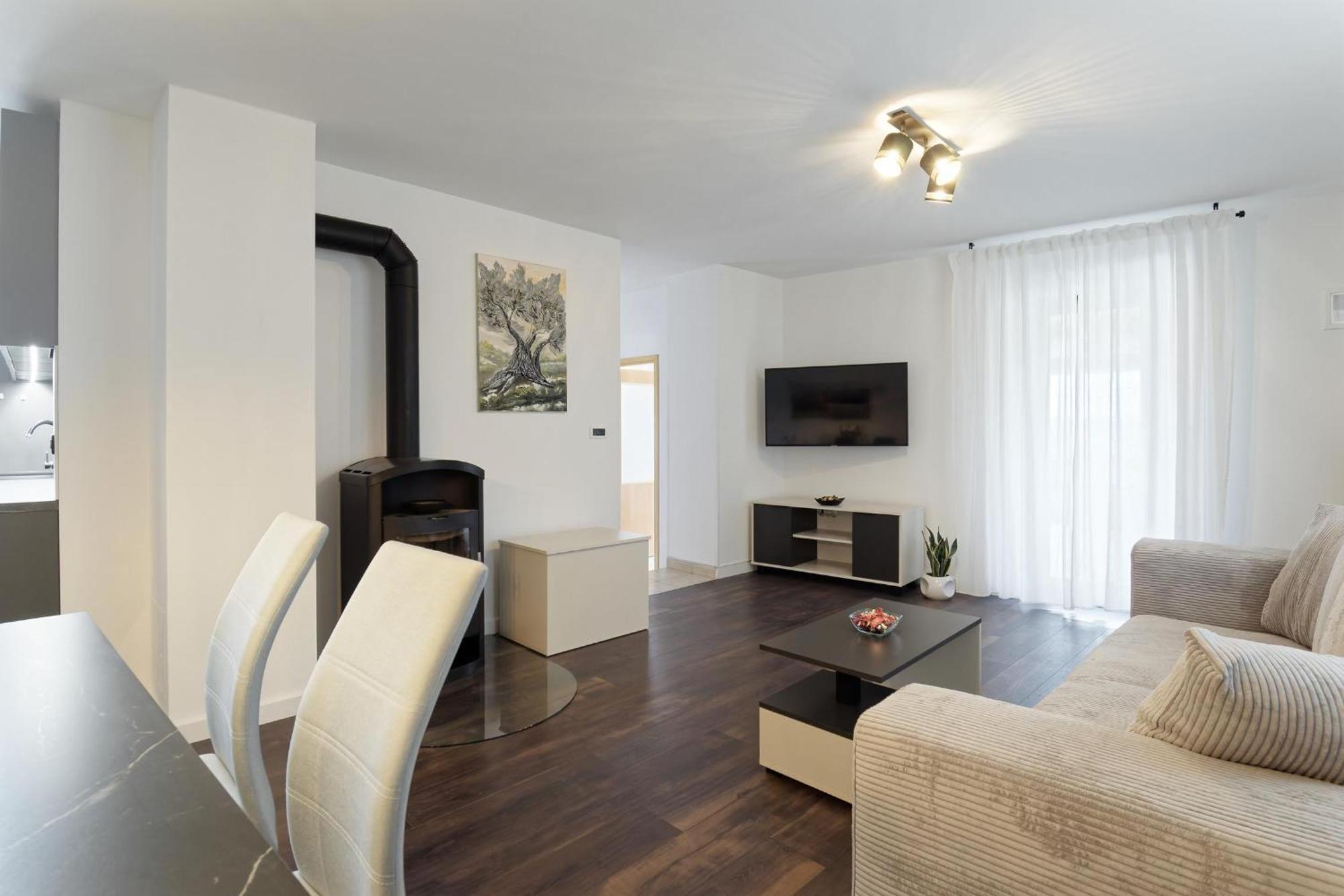 Apartment Larissa By Rent Istria Višnjan Exterior foto